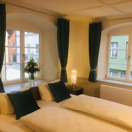 Urban Flair Hotel *